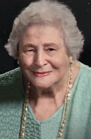 Heuer, Hazel "Beverlie"